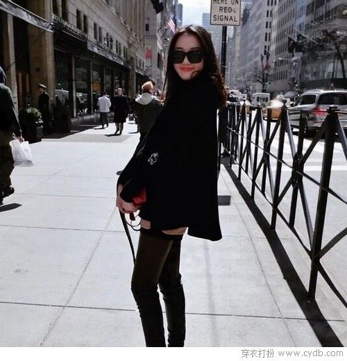 论如何优雅的显瘦，我只服斗篷
